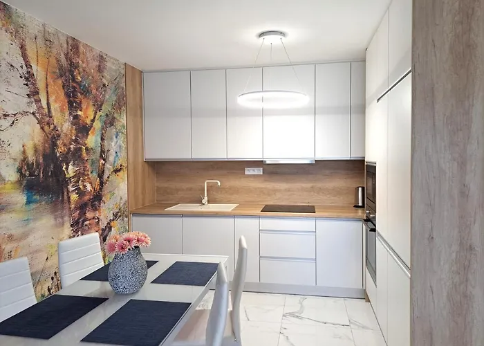 Taban Luxury Νίτρα
